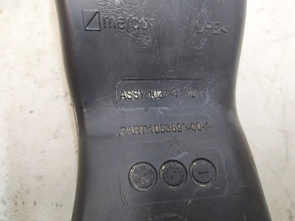 9 Gomito del condotto dell'aria condizionata destro Tesla Model X 1053893-00-A