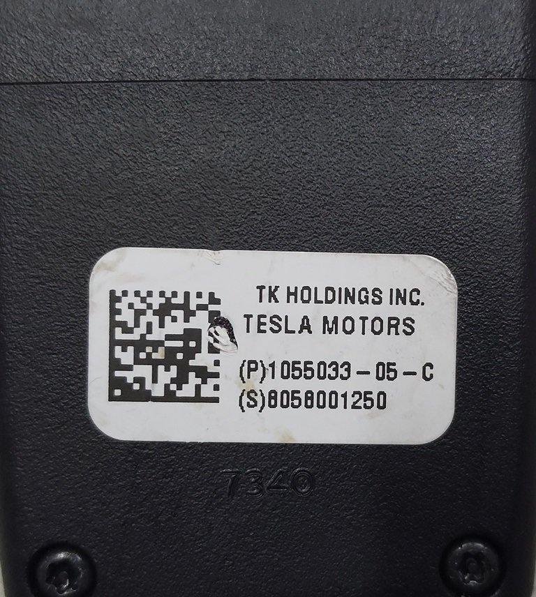 4 Gurtschloss 2. Sitzreihe (SCHWARZ) Tesla Modell X 1055033-05-C