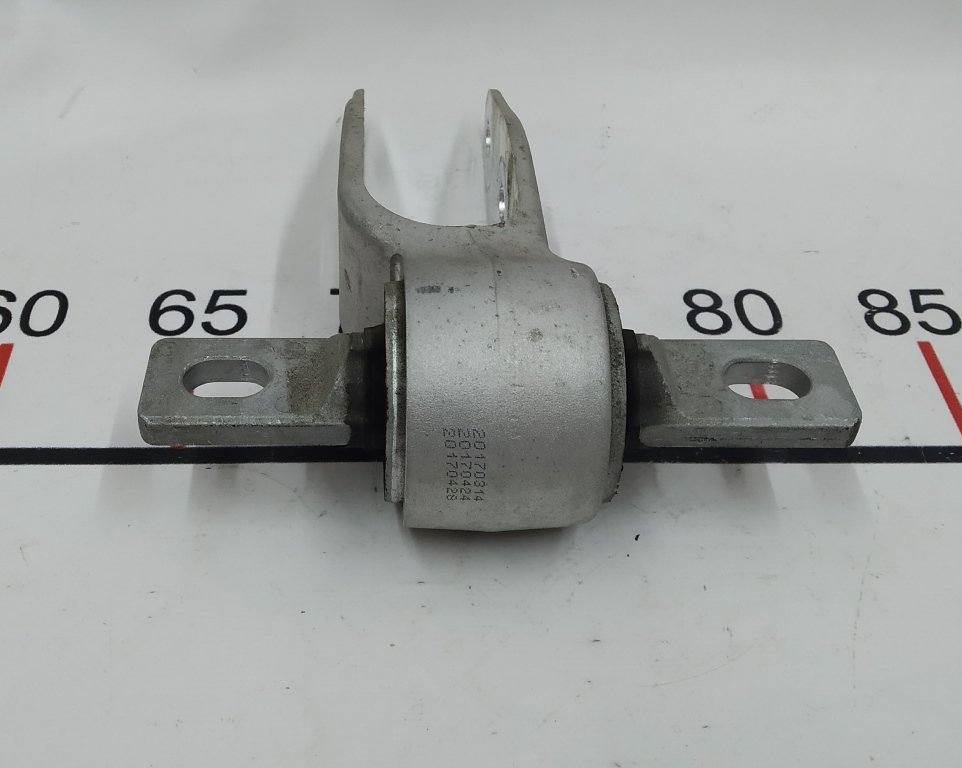 8 1055366-00-H Wspornik mocowania silnika przedniej poduszki powietrznej lewy widelec AWD Tesla model XS REST 1055366-00-H