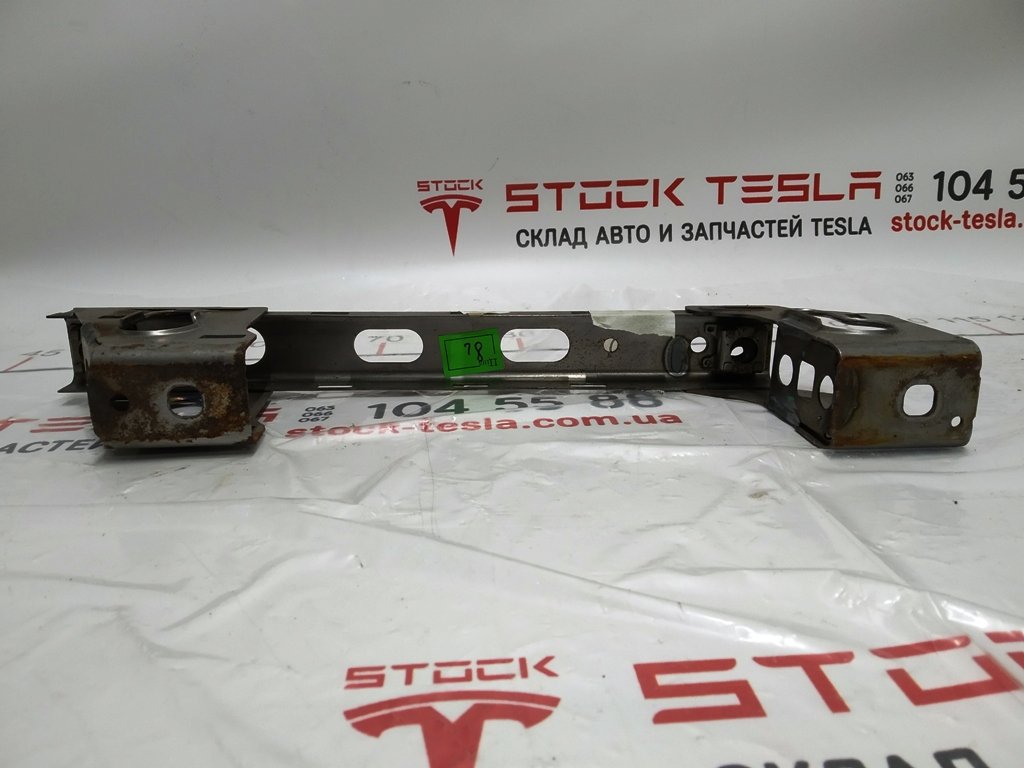 1 MX, Outboard riser Tesla Model X 1057164-00-D