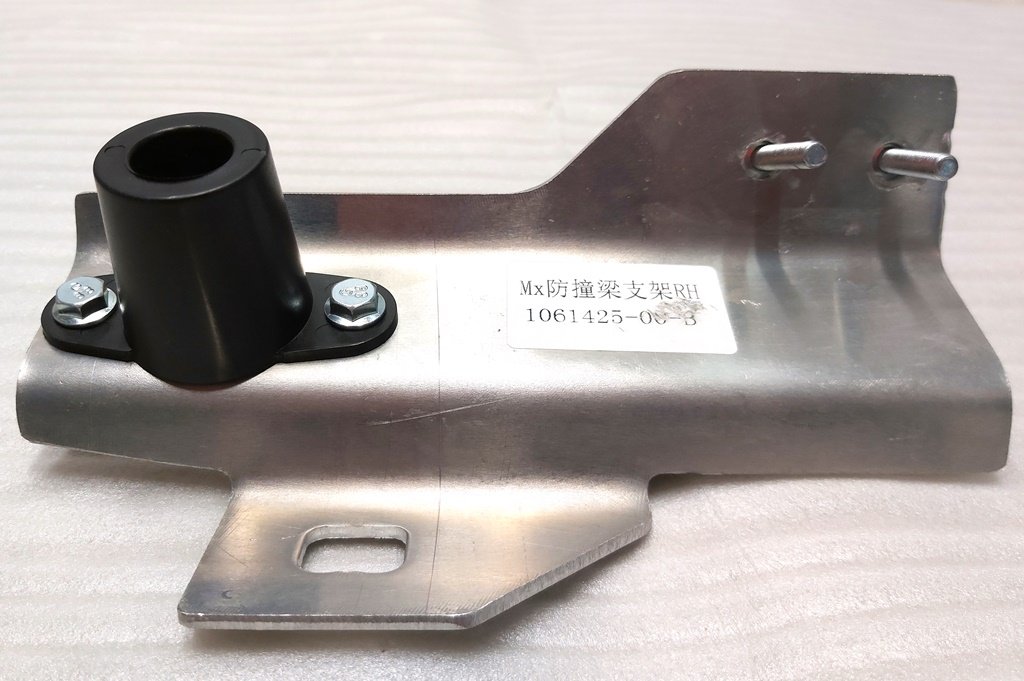 5 ANKLE CATCHER ASY RH Tesla model X 1061425-00-C