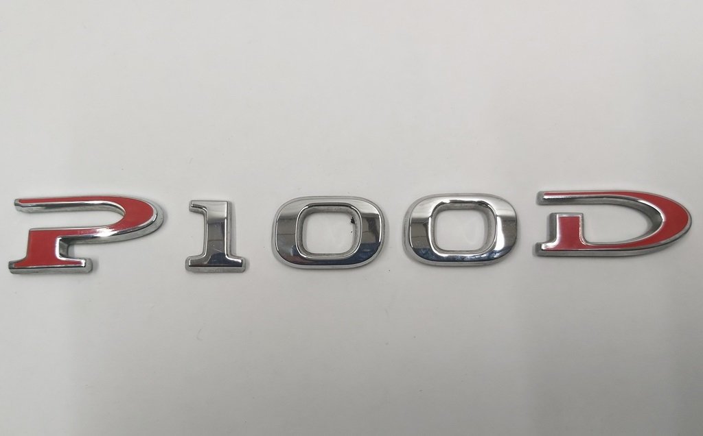 16 Emblemat P100D na klapę bagażnika Tesla model S REST, model X 1066330-00-A