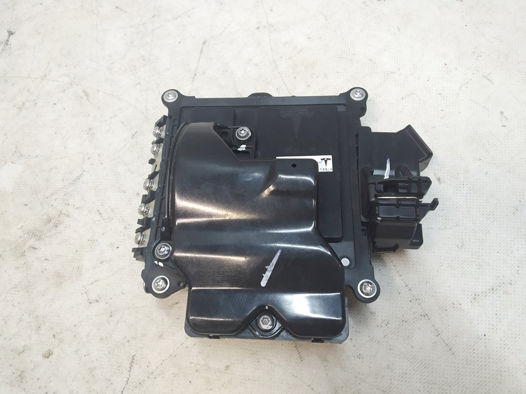 Boîte à fusibles électronique REV01 complète avec couvercles Tesla modèle X 1112379-01-J