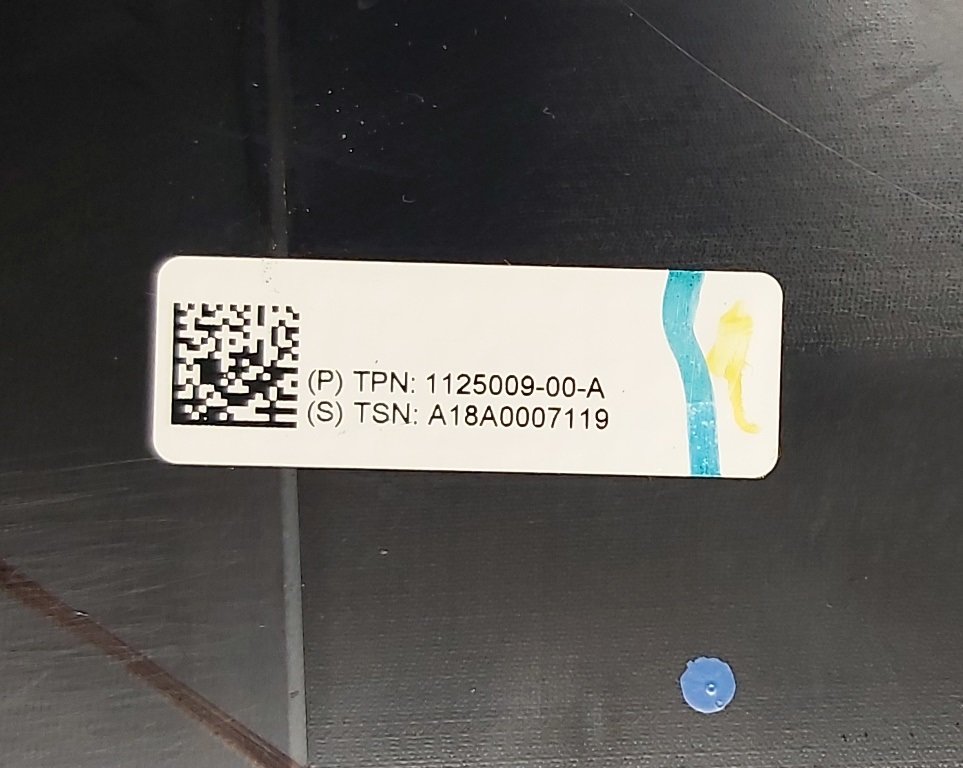 19 1125009-00-A Pannello esterno tetto posteriore centrale Tesla modello X 1125009-00-B