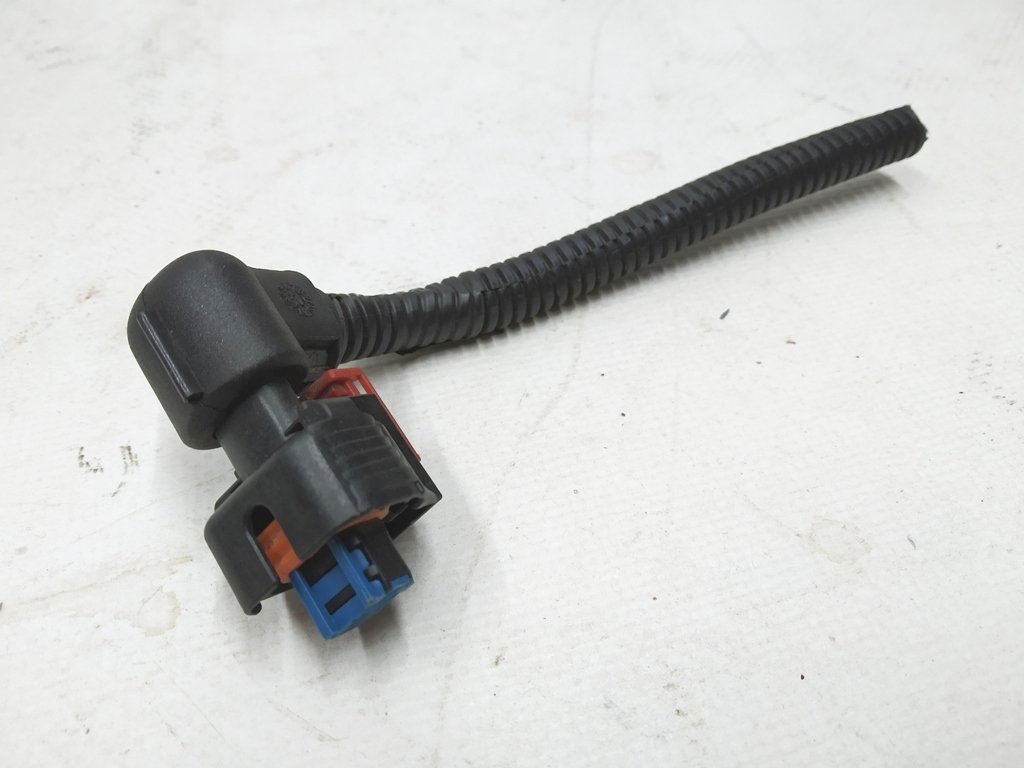 2 Bremssattel-Verkabelungsstecker hinten links Х162 (2-polig) Tesla Modell X 1032448-00-G