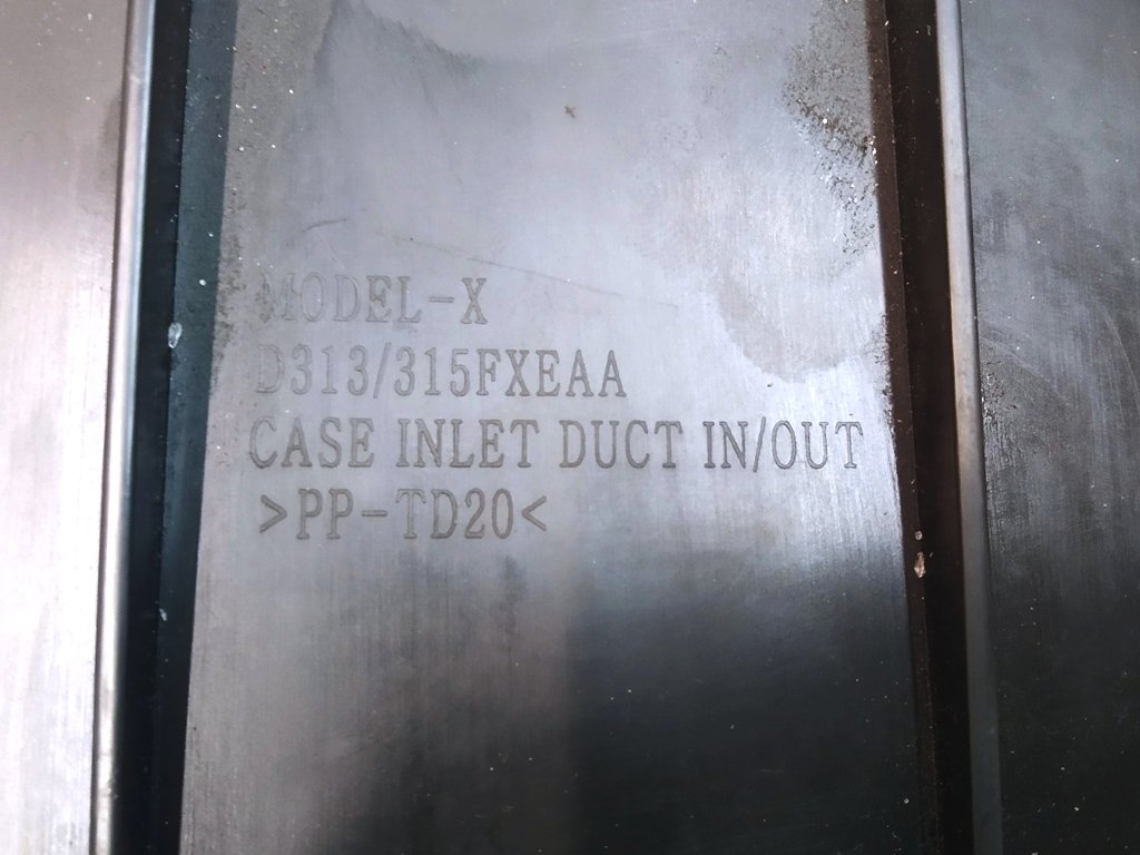 Luftkonditioneringsaggregatets luftintag (kupévärmare) D313/315 FXEAA INLET övre inloppsrör Tesla Model X 1116133