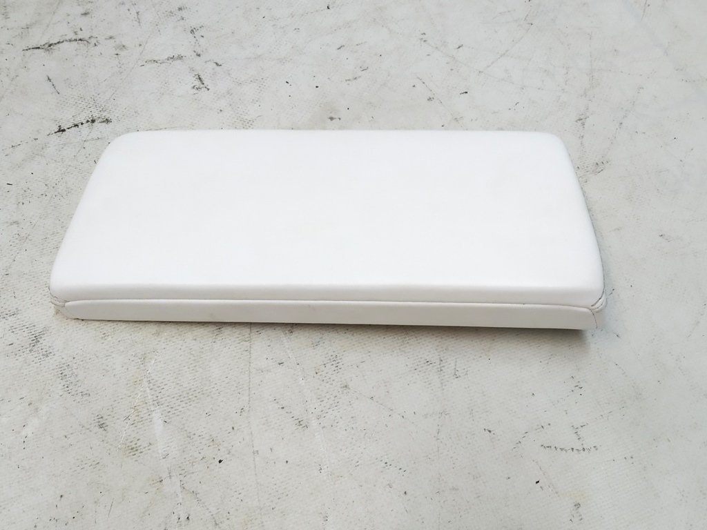 13 控制台扶手 PUR ULTRA WHITE 右侧 Tesla Model S、Model S REST、Model X 1046444-17-D