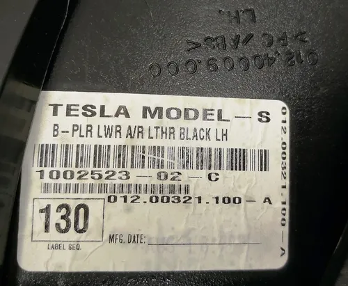 Copertura montante B inferiore sinistro LTHR BLK con danni Tesla Model S, Model S REST 1024686-02-C