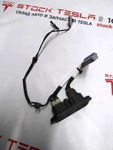 Низьковольтний роз'єм основної батареї Tesla model S 1003197-00-G