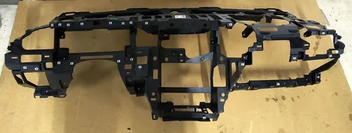 1 1008275-00-B Estructura metálica de la 2ª fila de asientos para un Tesla Model S. Un diseño especial que permite instalar asientos dentro de la cabina de un coche eléctrico moderno de Estados Unidos. Todas las piezas de Tesla presentadas en nuestro siti