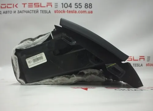 24 Бардачок ( ящик рукавички ) PVC BLK Tesla model S REST 1003327-14-N