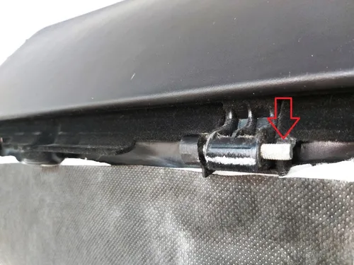 Бардачок ( ящик рукавички ) PUR BLACK з пошкодженням Tesla model S REST , model X 1003327-21-P