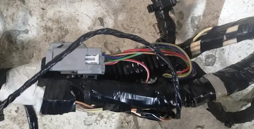 1004422-81-M z Kabeldragning av instrumentpanelen (instrumentpanel) för analys AWD / RWD Tesla modell S 1004422-92-N. En viktig komponent i den populära amerikanska elbilens tekniska utrustning. Dessa är original Tesla-delar som uppfyller höga säkerhets- 