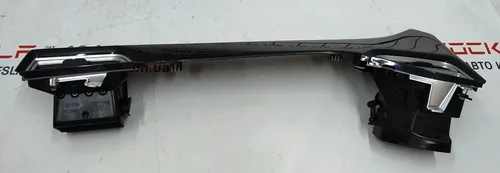 23 Decorativ panou central pasager PIANO BLACK MATA asamblat (cu zgarietura) Tesla model S, model S REST 1045969-03-B