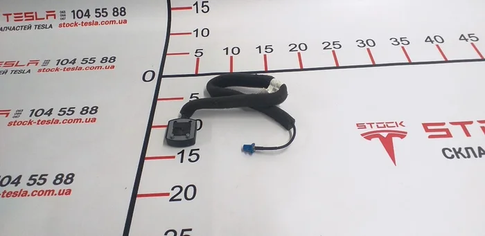 1 GPS anténa Tesla model S, model S REST 1004794-00-B