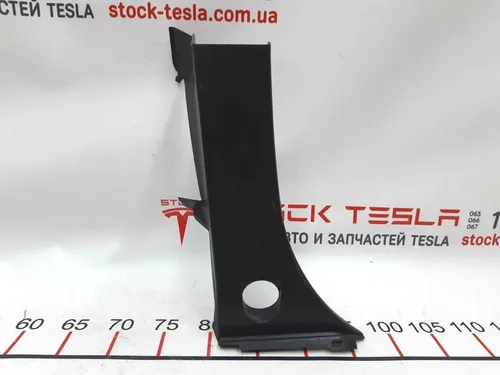 21 트렁크 개방용 트림, 바깥쪽 오른쪽 Tesla model S, 모델 S REST 1021438-00-D