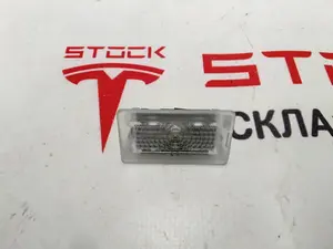 11 Ліхтар підсвічування Tesla model X 1007151-70-E
