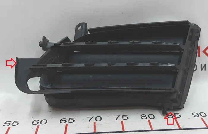 2 1007268-00-D zアクティブな左アイレットハウジング（モジュールとクロームストリップなし）、損傷ありテスラモデルS 1007268-00-F