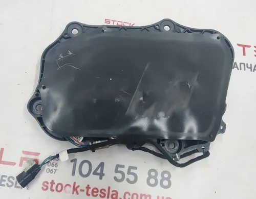 1 Механізм ручки зовнішньої передньої правої у зборі GEN 1 Tesla model S 1135725-S0-A