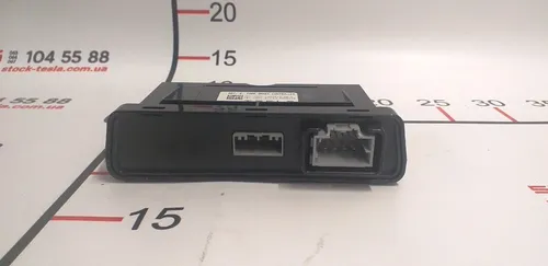 Centralina freno di stazionamento Tesla Model S, Model S REST, Model X 1007618-00-J