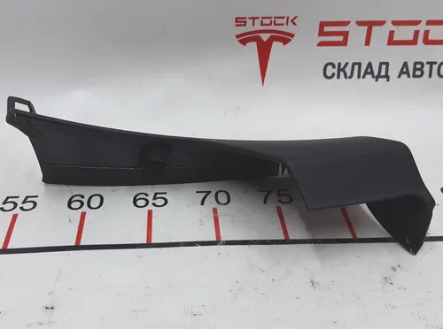 20 Накладка ременя безпеки стійки З лівою RBST MAMTH V Tesla model S 1024730-00-B