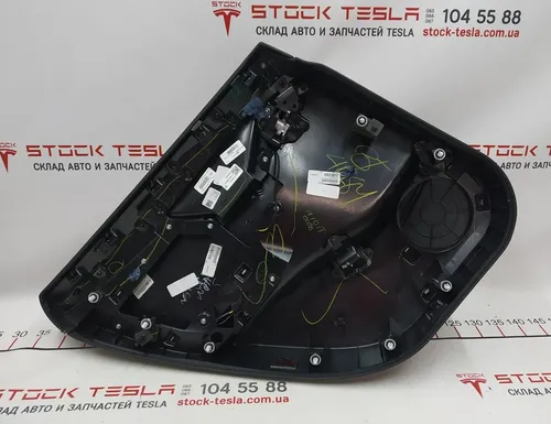 4 Conjunto da placa da porta traseira direita PURB/G/PUR13/PVCB CREAM PREM (danificado) Tesla modelo S REST 1008105-52-L