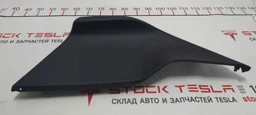 Dörrkortficka, höger bak PVC BLK 40B (finnarvigt läder, utan extra belysning) Tesla modell S, modell S REST 1008115-01-J