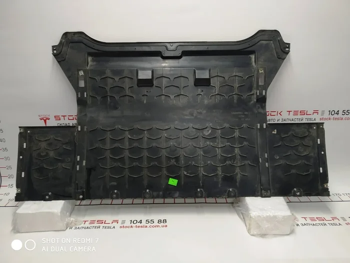1 Захист днища задній Tesla model S 1008513-00-D