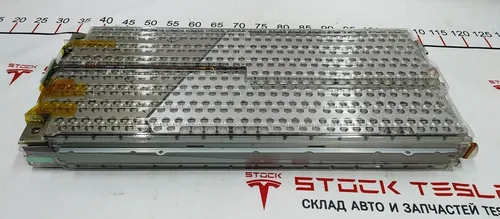 Main battery module (model S 85 kWh) S3 5.2 kWh 232 Ah 24 V(nominal) tipe "18650" Tesla model S 1014114-00-D