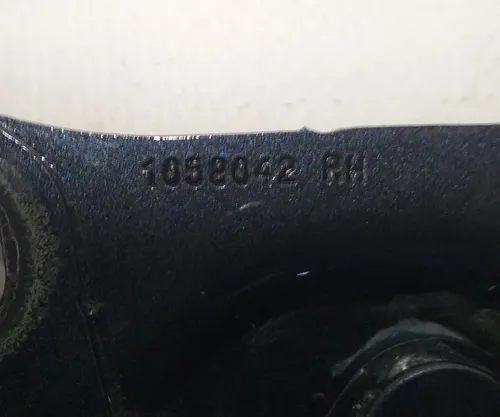 Pravý závěs kapoty PMNG Tesla model X, model X březen 2021 1009621-00-L