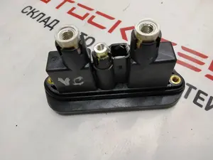 Високовольтний роз'єм основної батареї Tesla model S 1011387-00-B