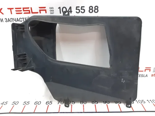 9 Diffusor rechts Kühler der Klimaanlage RWD mit Beschädigung des Tesla-Modells 1038059-00-A