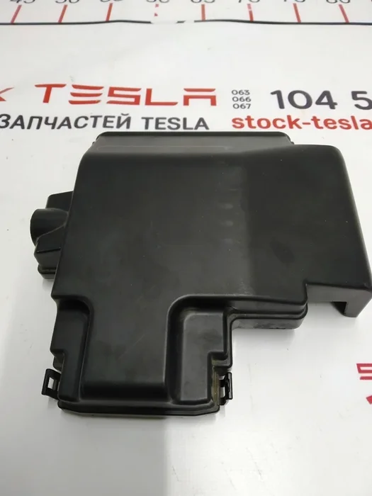 Zekeringkastdeksel Tesla model S 1013274-00-C