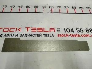 Пластина-ізолятор текстолітова основної батареї фігурна Tesla model S 1014151-00-B
