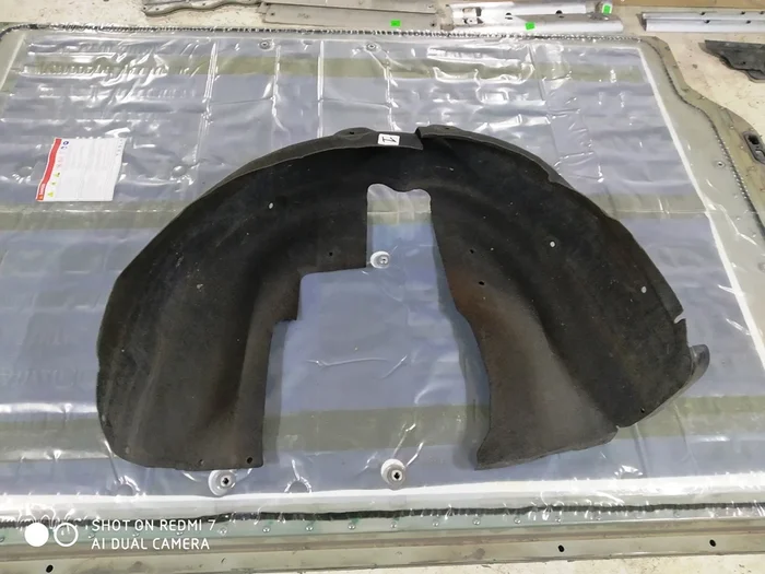 3 Vložka zadního levého blatníku Tesla model S 1016325-00-G