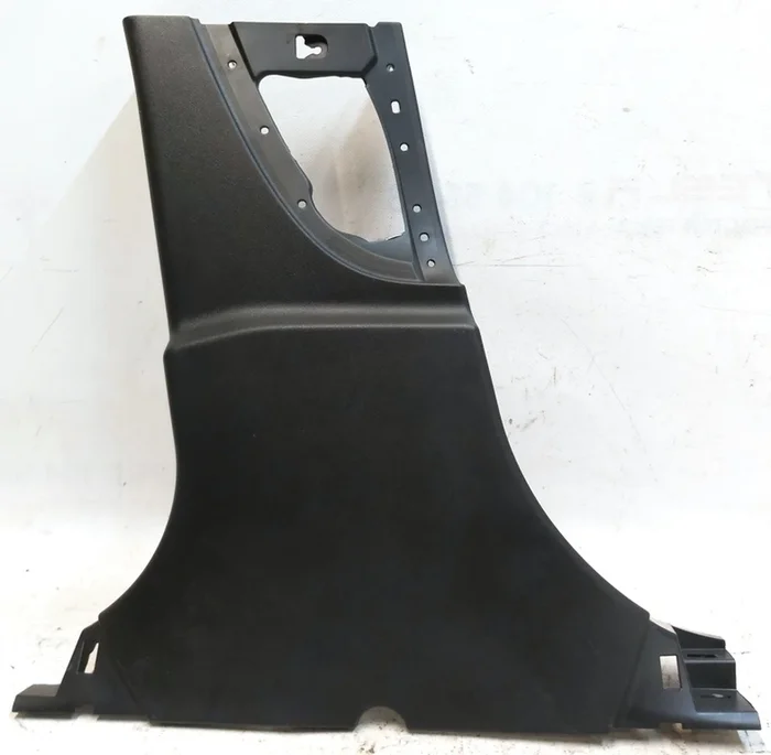 Пластик стойки B нижней левой с повреждением Tesla model S REST 1024631-S2-G