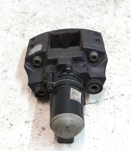 Супорт стоянкового гальма правий BREMBO без колодок з пошкодженням Tesla Model S, Model S REST, Model X 1021250-00-F