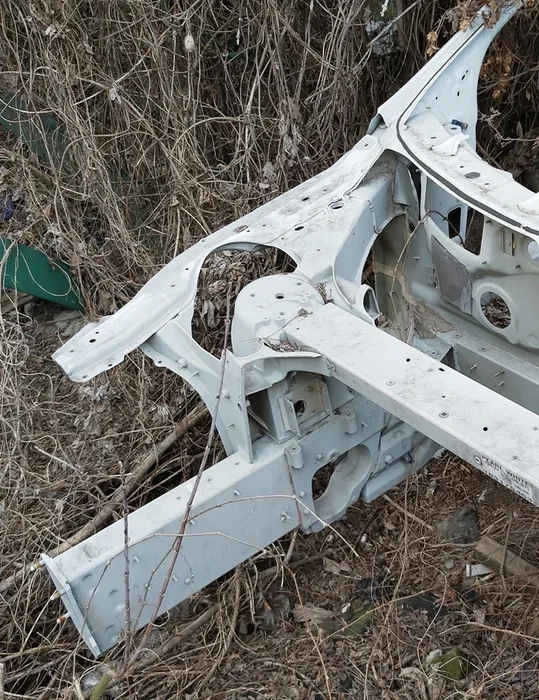 ربع عمود RH (أمامي) AWD PPSW مع مجموعة الصاري تسلا موديل S ، موديل S REST 1022597-S0-L