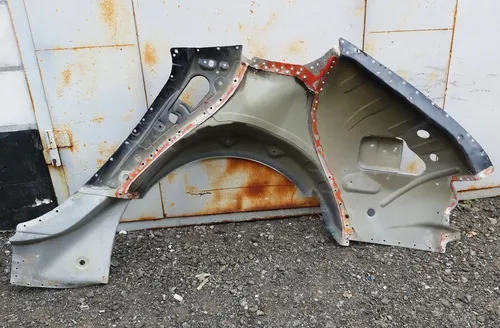 クォーター後部右カップ外壁 RWD テスラ モデル S、モデル S REST 1024367-S0-A