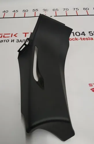 20 1024732-00-B Podkładka pasa bezpieczeństwa na słupku C, prawa Tesla model S, model S REST 1024732-00-B