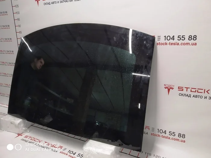 1 선루프 유리(둥근 혀) Tesla model S 1026856-S0-C