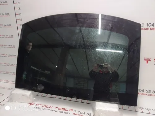 1 선루프 유리(둥근 혀) Tesla model S 1026856-S0-C