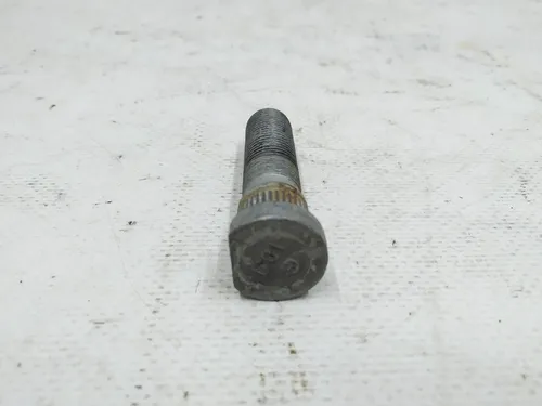 Perno de buje Tesla modelo S 1027170-00-B