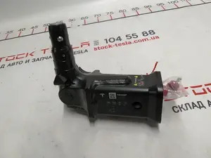 Hak holowniczy (z kluczykami) Tesla Model X 1027582-00-A