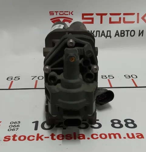 Compresseur de suspension pneumatique WABCO endommagé Tesla modèle X 1027911-00-H