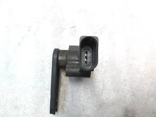 Höger bakre luftfjädringsnivåsensor (trasig spak) Tesla modell X 1027976-00-A