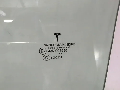 5 Скло дверей передньої лівої Tesla model X 1028822-00-J