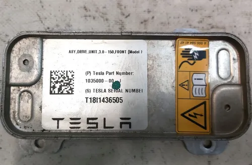 Trocador de calor / chiller (CHILLER) do motor frontal sem suporte Tesla modelo S REST 1035000-00-E