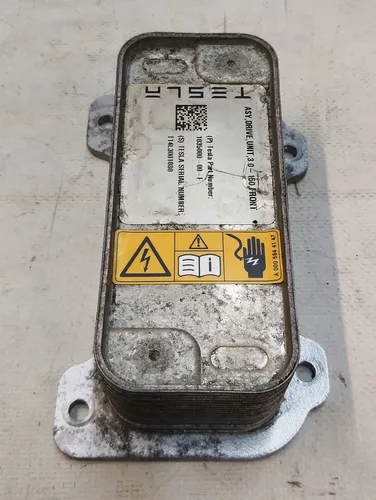 1 Wymiennik ciepła / chiller (CHILLER) przedniego silnika bez wspornika Tesla model S 1035000-00-F