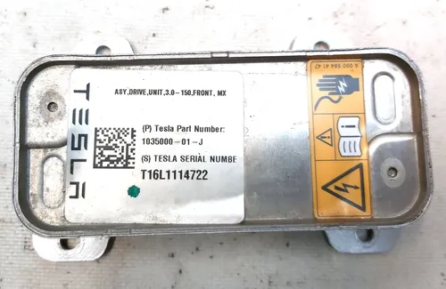 不带支架的前电机热交换器 Tesla model X 1035000-01-J